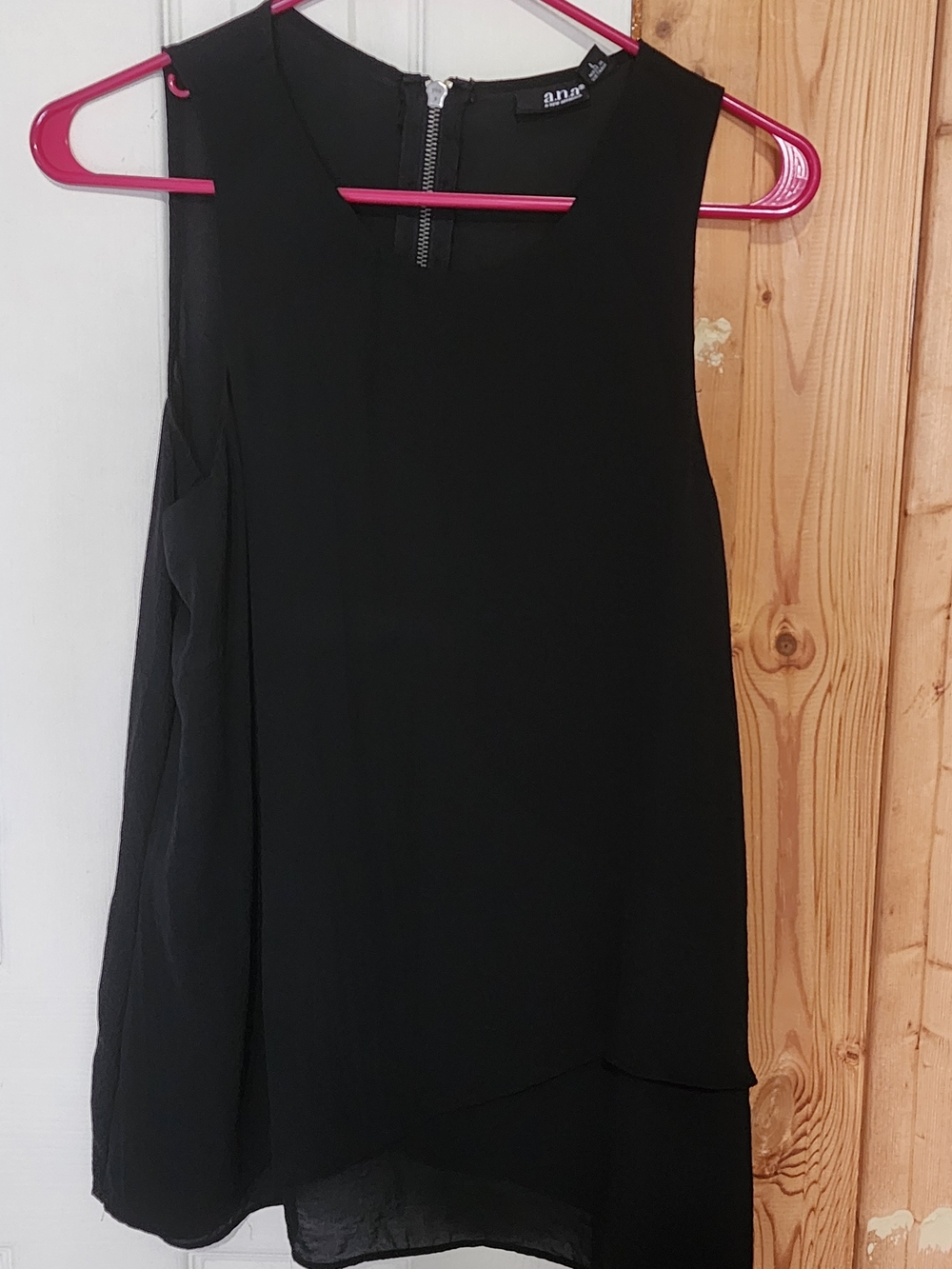 Anna Black Sleeveless Layered Hem Blouse